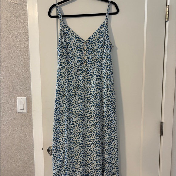 Lulus Chic Blue and White Floral Midi Dress - Picture 5 of 5